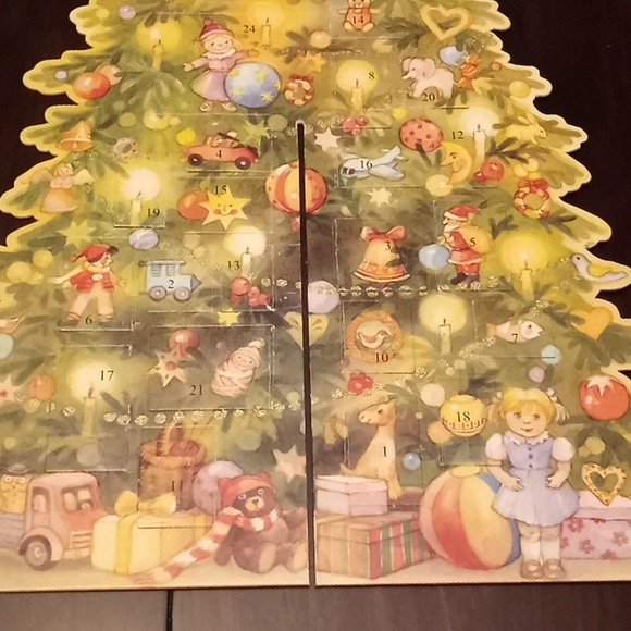 Vintage Advant Calendar Holiday Stand Up Christmas Tree - Picture 16 of 16